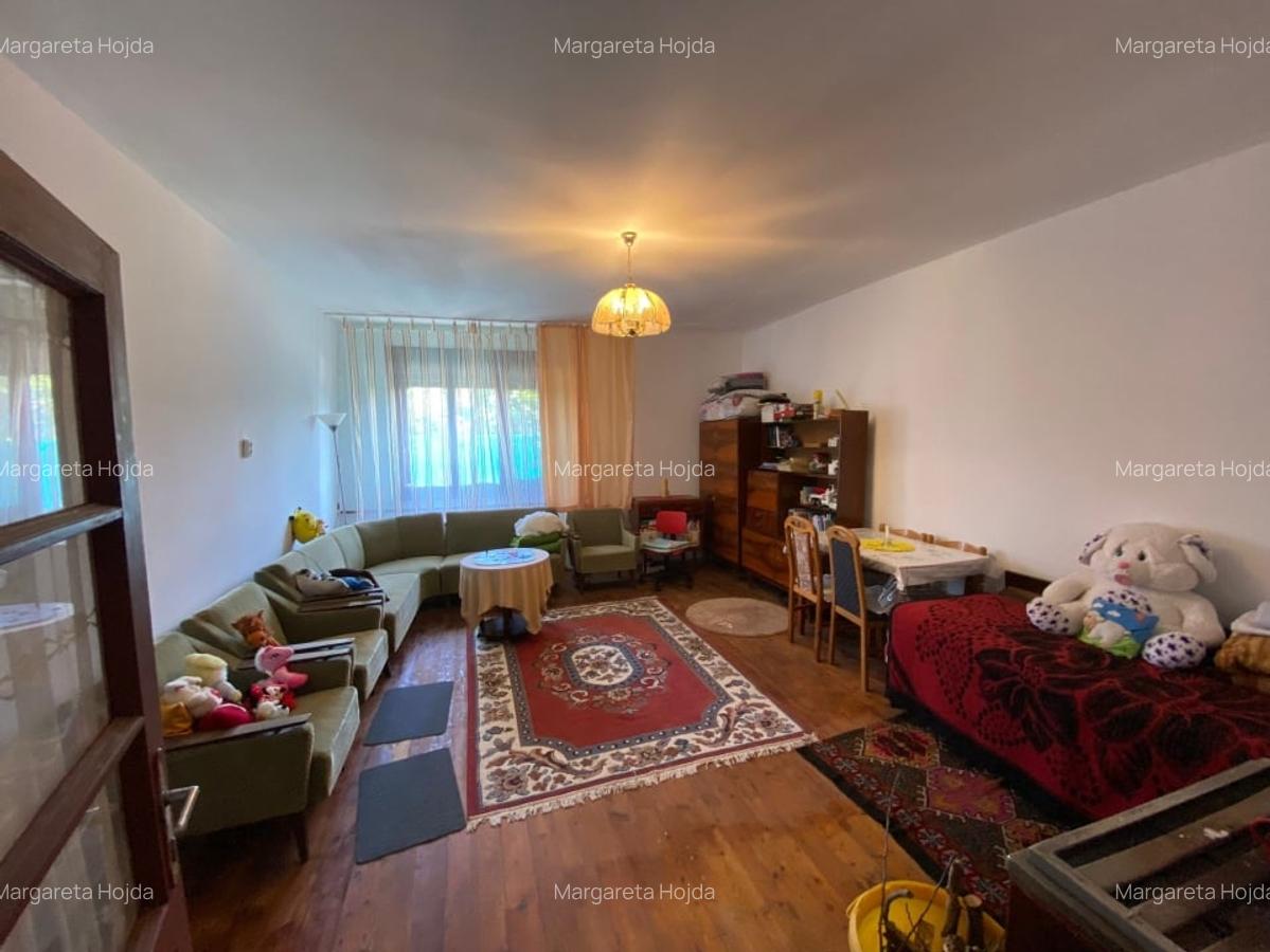 Casa de vacanta , 2 cam, teren 3.381 mp - 11