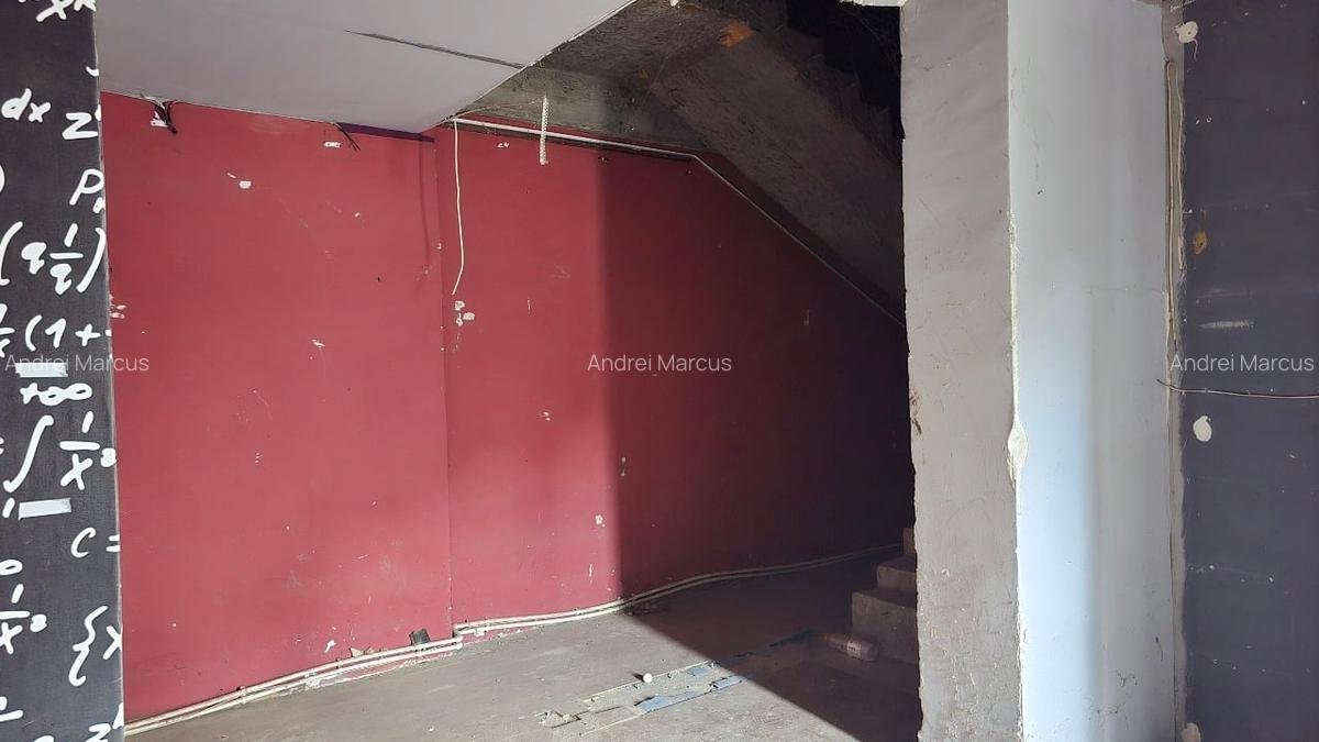 Inchiriez/vand spatiu comercial 800 mp open space Bl. Tomis Central - 9