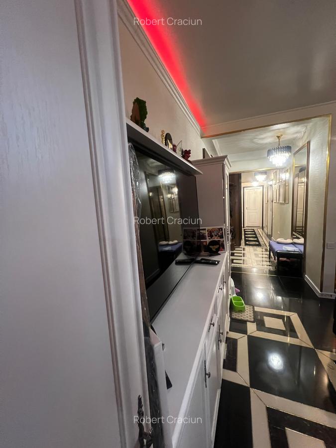 Vanzare Apartament cu 3 Cam | Mobilat / Utilat LUX - 2 Bai | 2 Loc Parcare | Box - 6