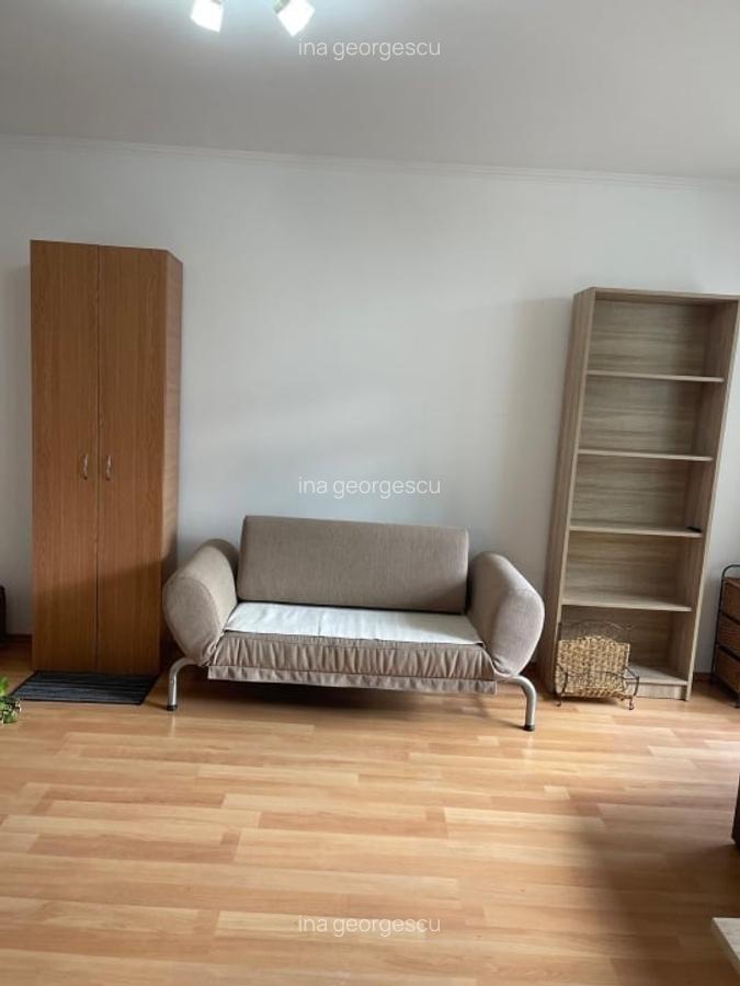 Studio renovat in Grigorescu, luminos, bloc nou - 1