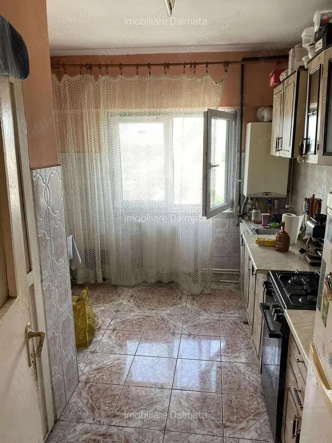 Apartament 4 camere , decomandat , etaj 10 10 , Strada Careiului , 76.000 euro usor negociabil ! - 5