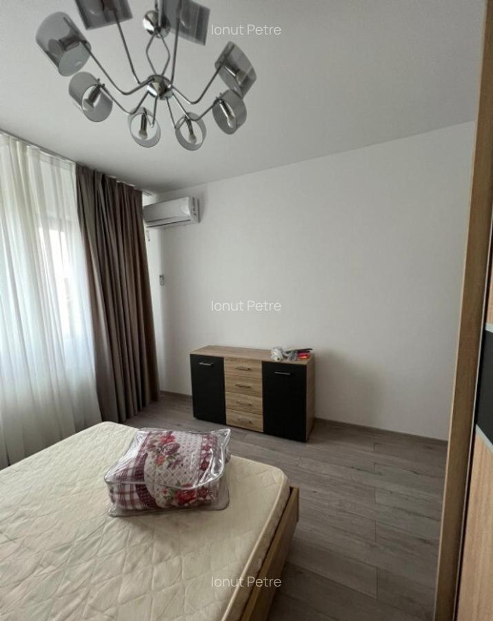 Proprietar-inchiriez apartament 2 cam,Iuliu Maniu nr.405,parcare subt. - 5