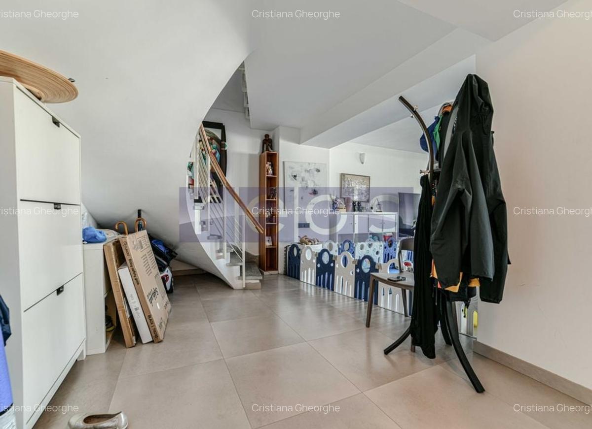 Apartament cu 5 camere decomandat, mobilat în Decebal - 18