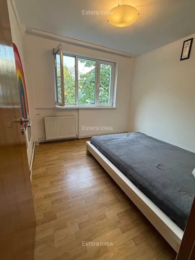 Apartament 3 camere, decomandat, 68mp, ac, centrala, balcon, 1 Decembrie 1918 - 2