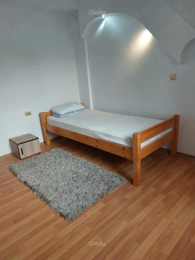 Camera cu baie proprie pentru fete, la vila in Centru, langa UMF - cladirea N.Leon, intrare separata - 8