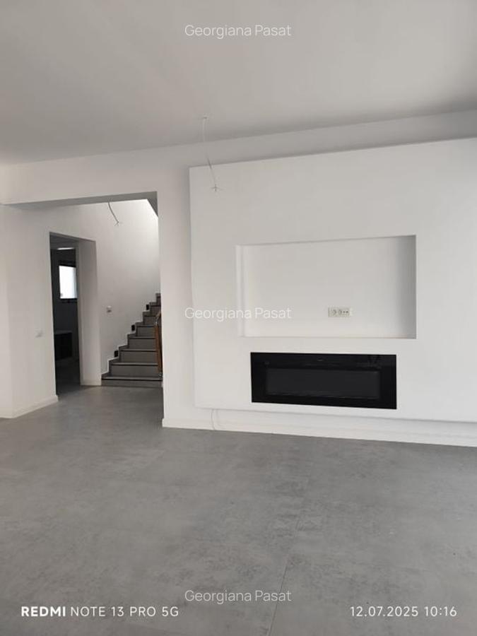 Vila individuala 5 camere - teren 350mp Com Berceni - 1