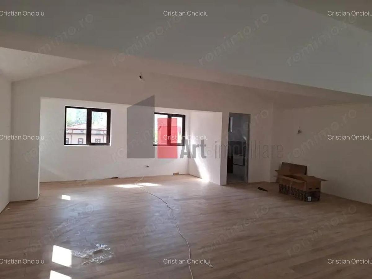 Spatiul CAMBIANT , spatiu in vila, intrare separata - 1
