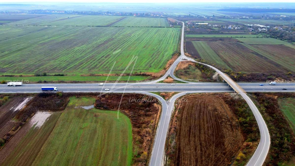 Dambovita Teren intravilan curti- constructii, industrial, Autostrada A1 - km 62 - 10