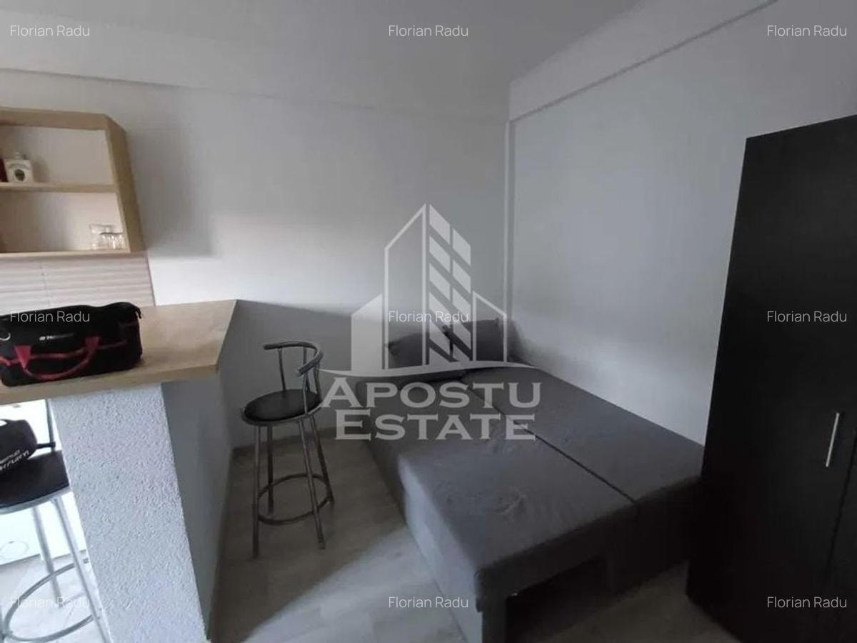 Garsoniera, zona Buziasului, Parcare privata - 1