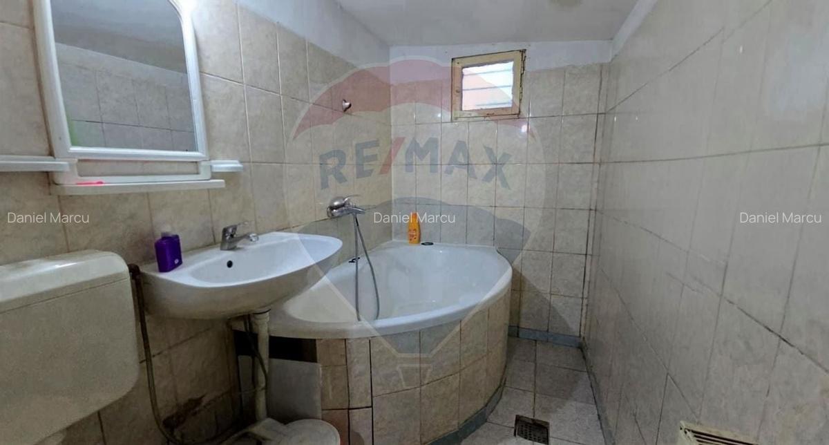 Casa de vanzare in zona Tei Toboc - 9