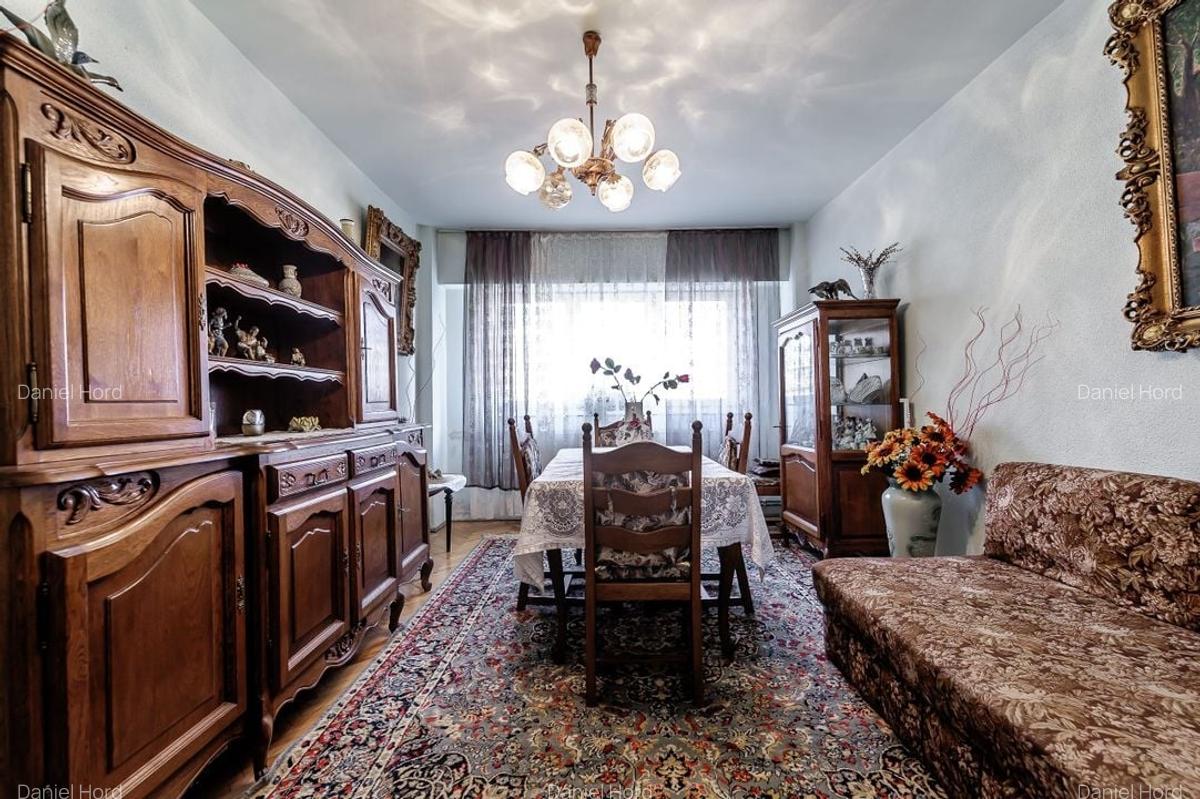 Apartament 4 camere - 126 mp - Calea Aurel Vlaicu Arad - 1