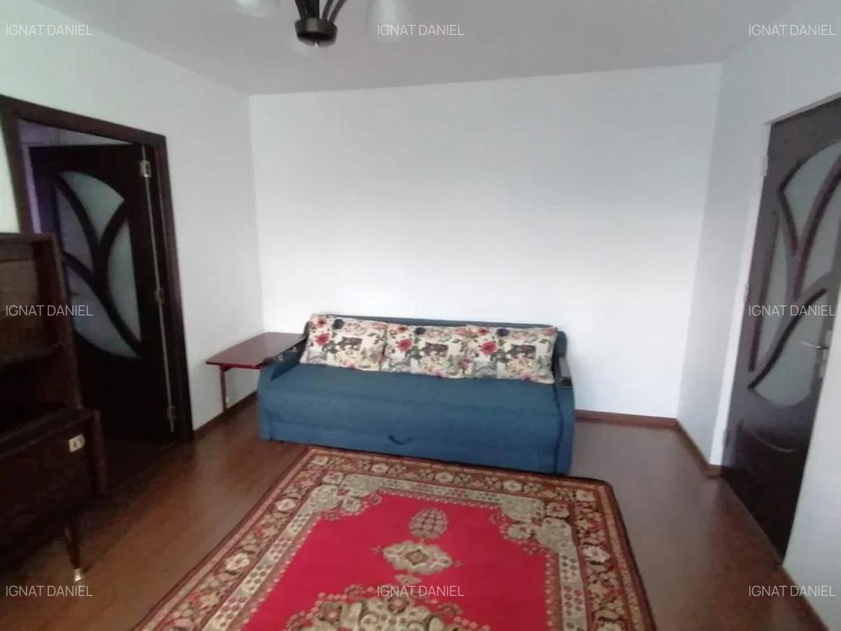 Apartament cu 2 camere, etajul 3/4,  zona Podu Ros - 5