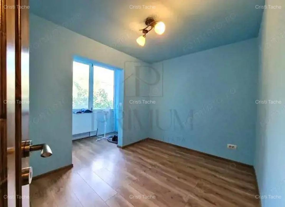 SOARELUI - ETAJ 1 - BLOC IZOLAT - 4 cam - 2 bai - 2 balcoane - centrala proprie - clima - 14