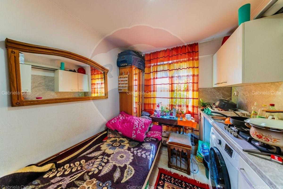 Garsoniera confort 3 de vanzare in zona Boul Rosu - 2
