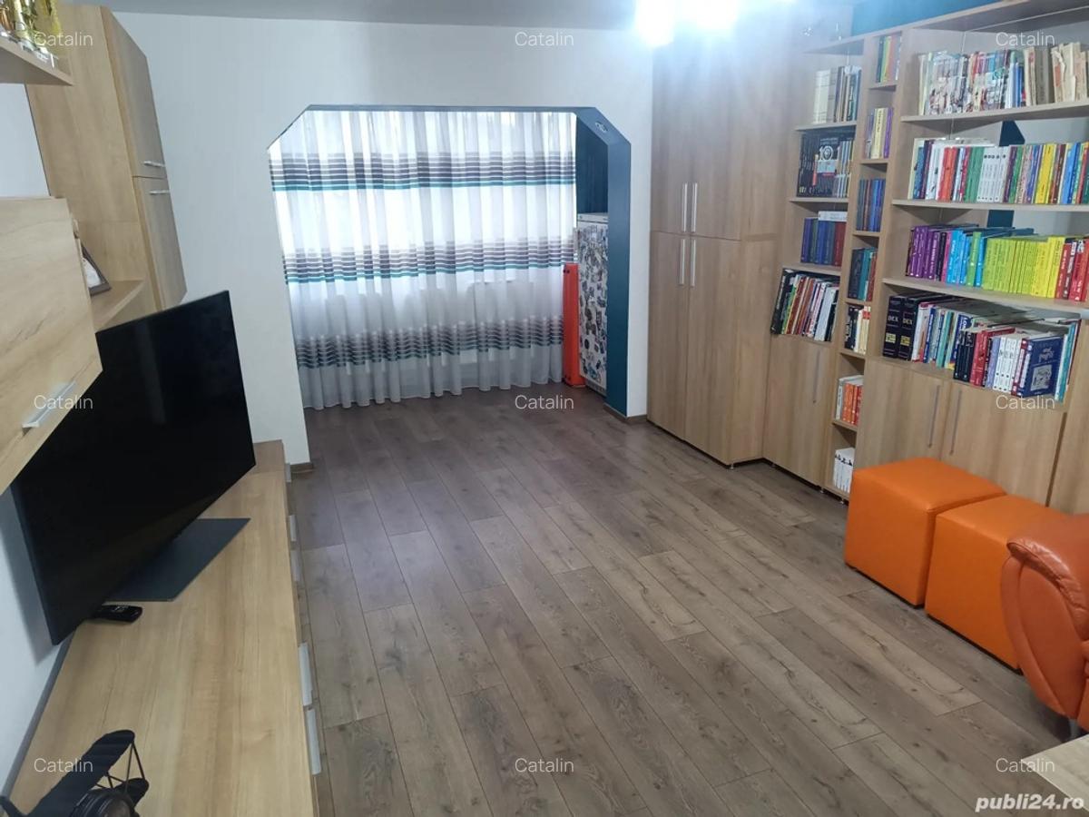 PROPRIETAR, vand apartament 4 camere, 2 bai, decomandat, etaj 1, in zona Lipovei. - 1