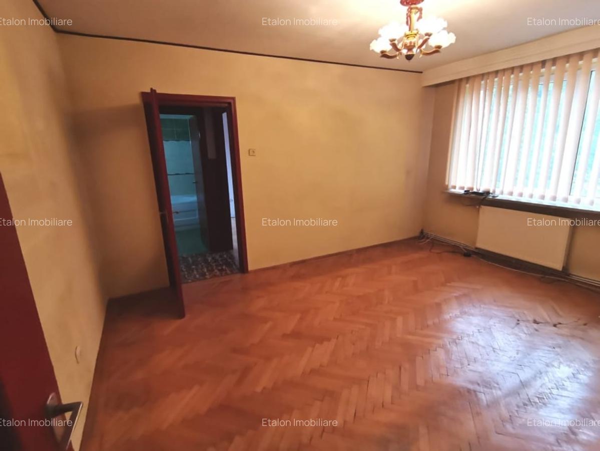 Apartament 3 camere semidecomandat, zona centrala, Piatra Neamt - 8