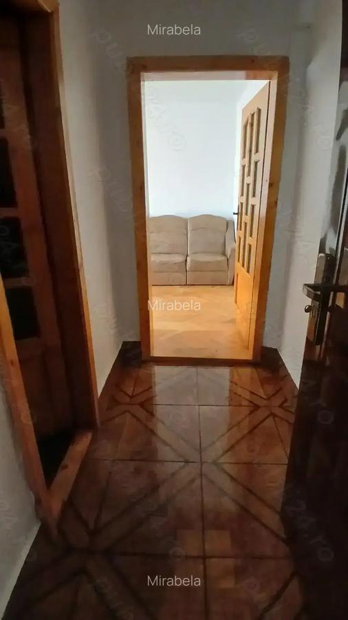 Vand apartament pe Tarinei .Caransebes - 1