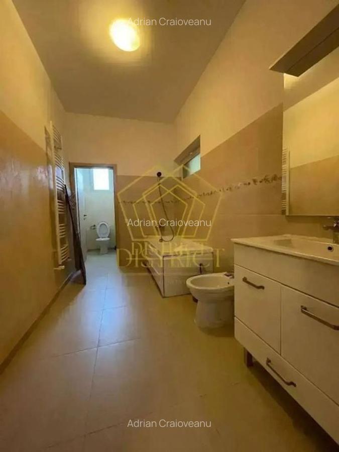Imobil cu 3 apartamente în regim hotelier / birouri | Piata Maria - 12