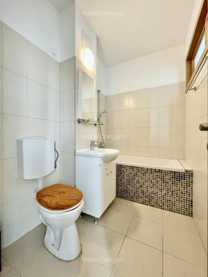 Apartament cu 4 camere  bulevardul Mamaia , suprafata 360 mp , mobilat si utilat - 4