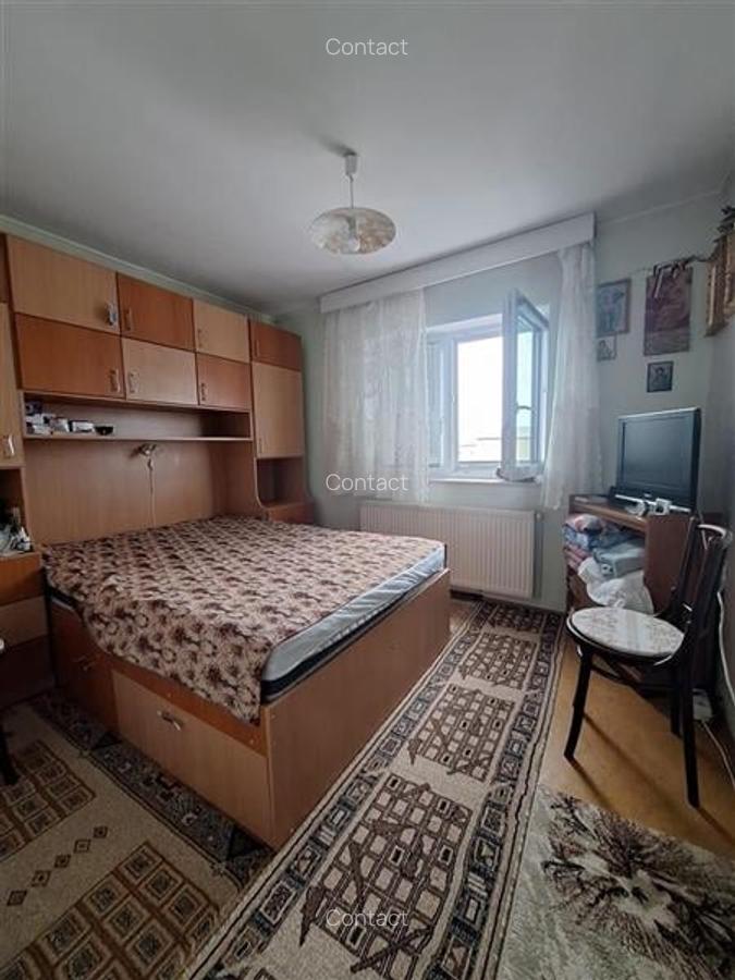 APARTAMENT CU 3 CAMERE DE VANZARE IN ONESTI - 2