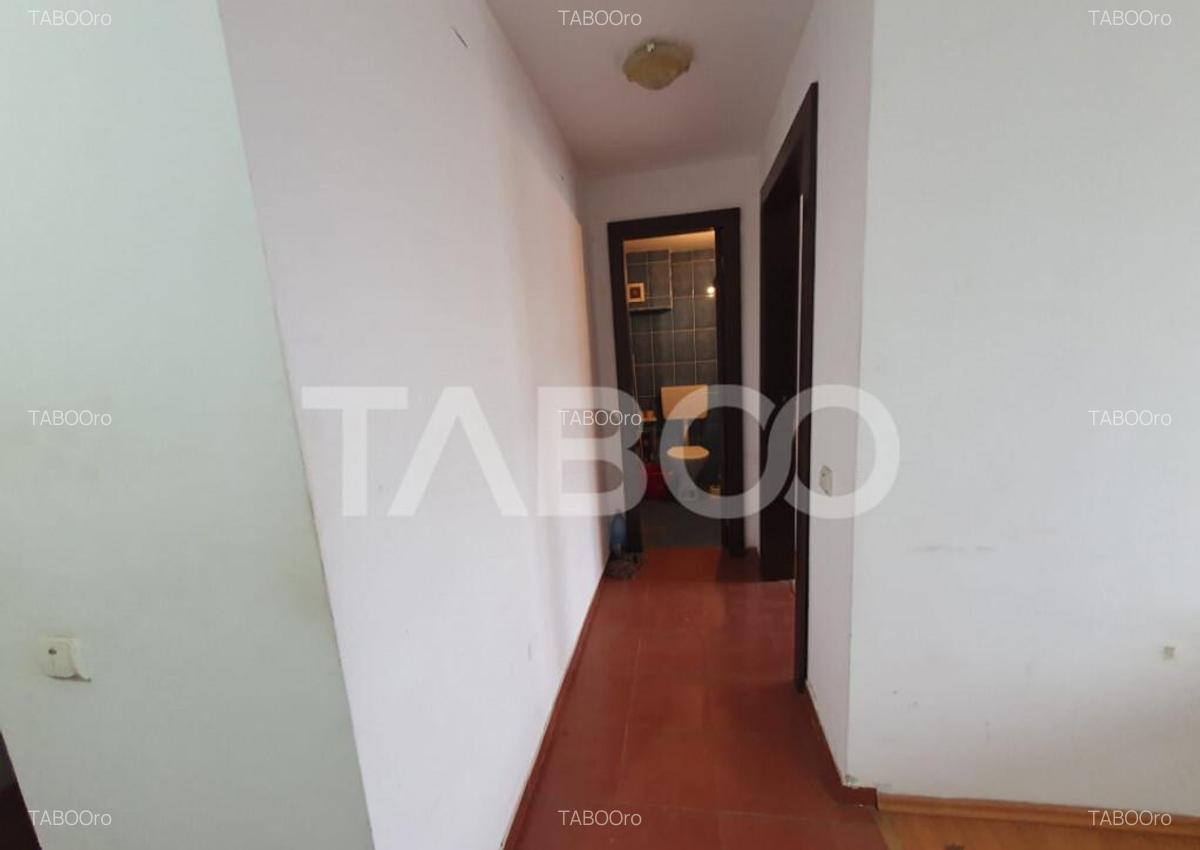Apartament 2 camere decomandat zona Negoiu etaj 1 38 mp - 5