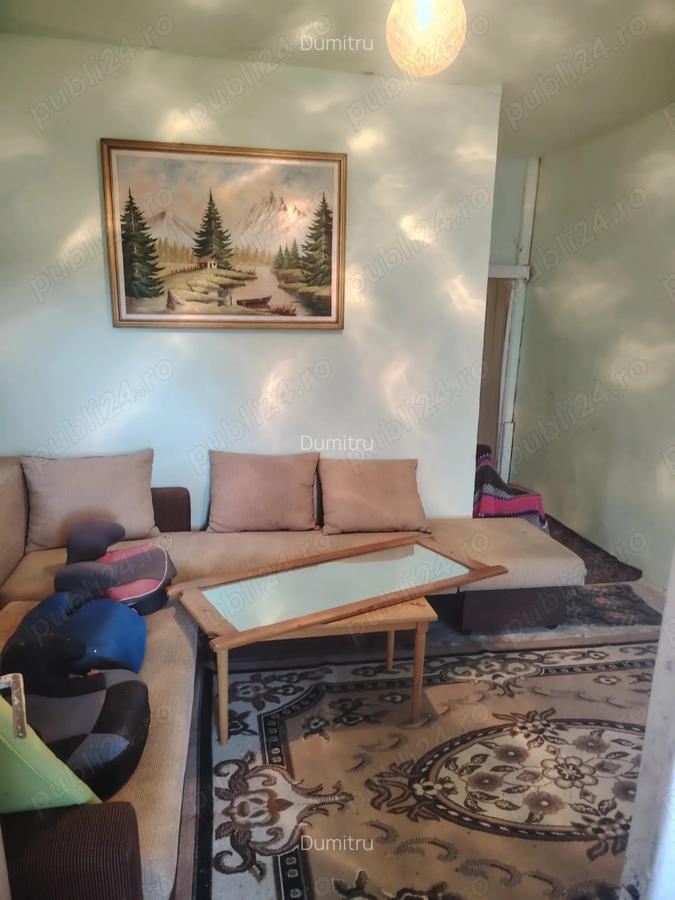 Vand casa la tara - 6