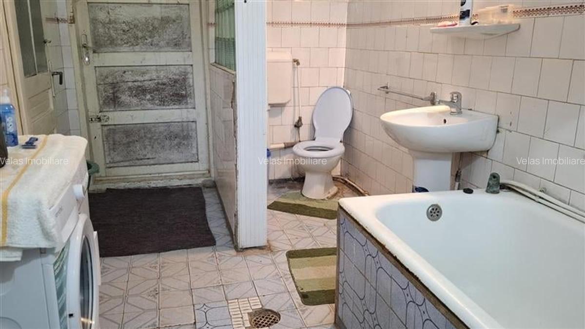 Casa Vanatori, P+ET, 904 mp teren, zona Primarie - 14