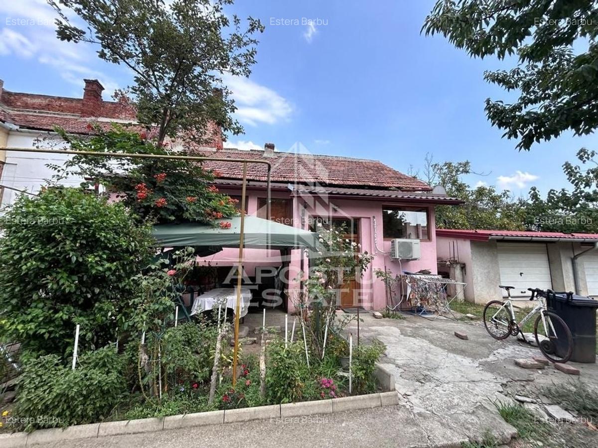 Apartament cu 4 camere semidecomandat în P-ța Maria - 1