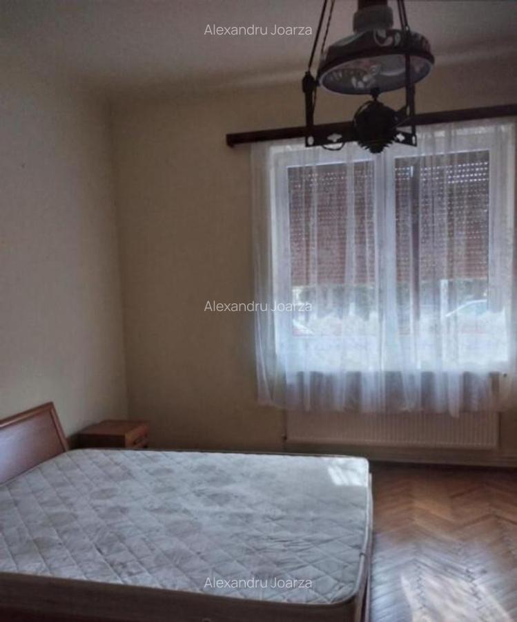 Casa 3 camere singur in curte zona Stefan cel mare (Pet Fri - 9
