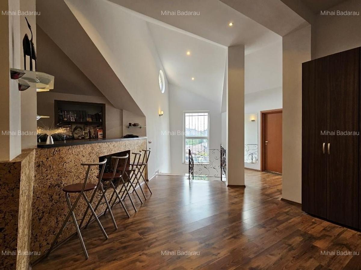 Vila in zona Bucurestii Noi - 275 mp | 6 camere | 4 bai | teren 450 mp - 3
