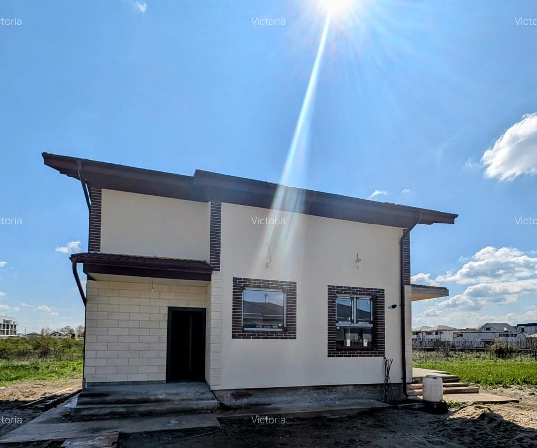 Casă cu 4 camere în Pantelimon - 4