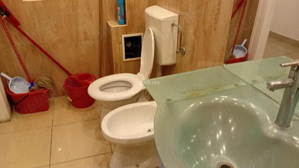 Vanzare ap 2 camere in casa (zona p-ta catedralei) - 9