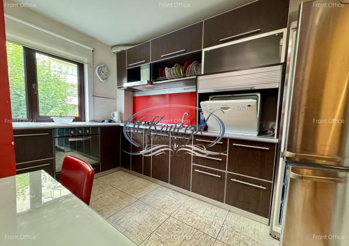 Locuinta spatioasa cu balcon, dressing si debara, aproape de - 15
