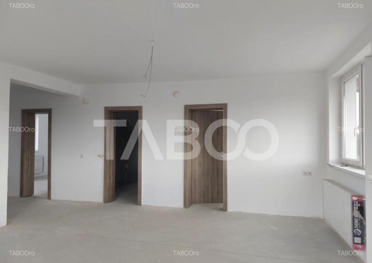 Apartament spatios bloc nou 3 camere 96 mp zona linistita i - 2