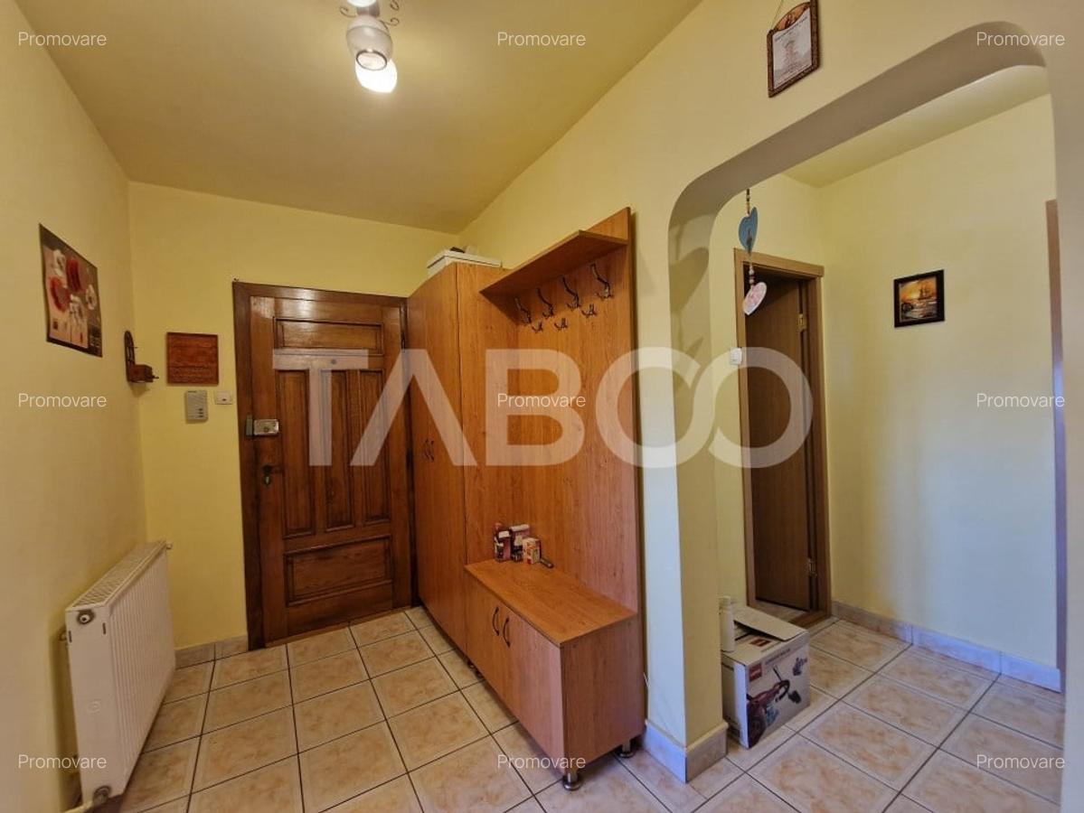 Apartament decomandat 3 camere 2 bai 76 mp utili bloc cu lift Terezian - 9