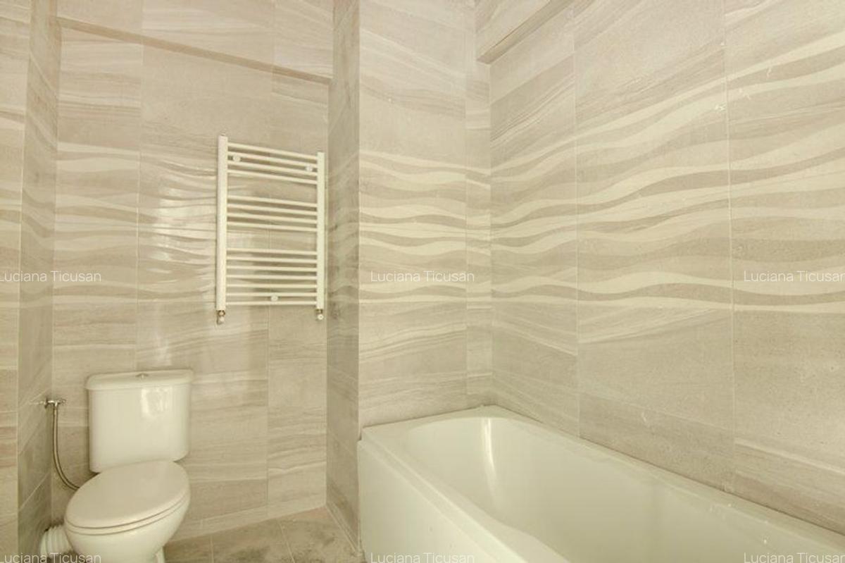 Apartament cu 3 camere decomandat în Apărătorii Patriei - 4