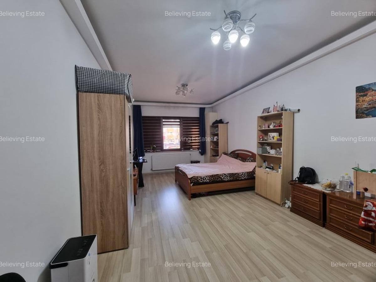 Garsoniera De Vanzare In Tractorul, 42mp, Lumina Naturala si Loc de Parcare - 1