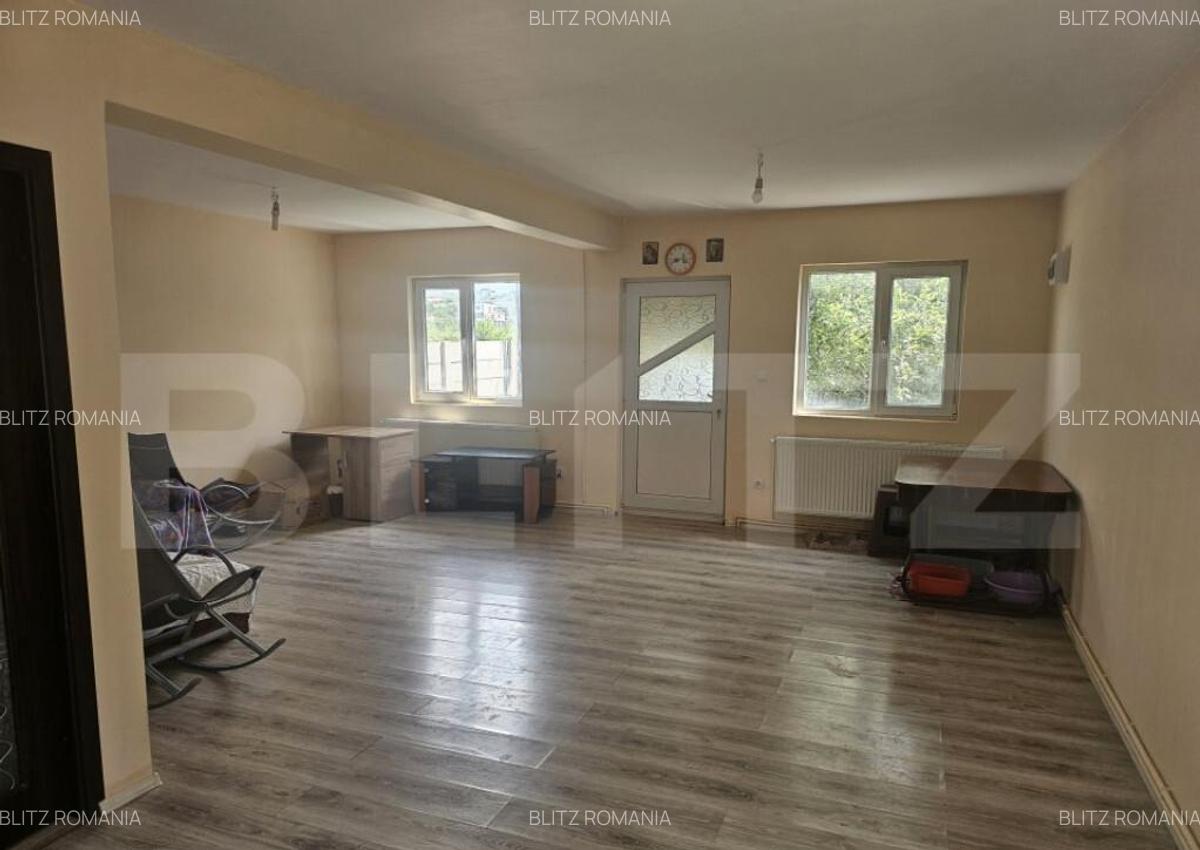 Casa de vanzare, cu 4 camere, 120 mp, zona Carpenului - 1
