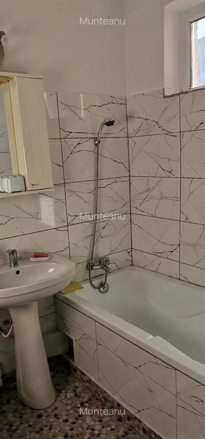 Inchiriez apartament 2 - 5