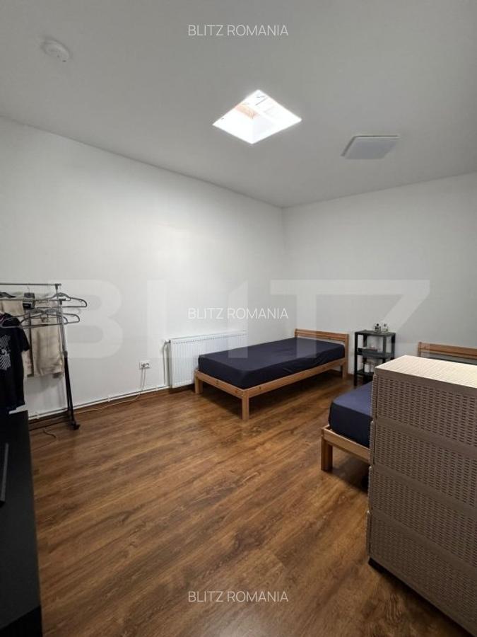 Casa spatioasa cu 4 camere, 103 mp, curte 70 mp, zona 13 Septembrie - 9