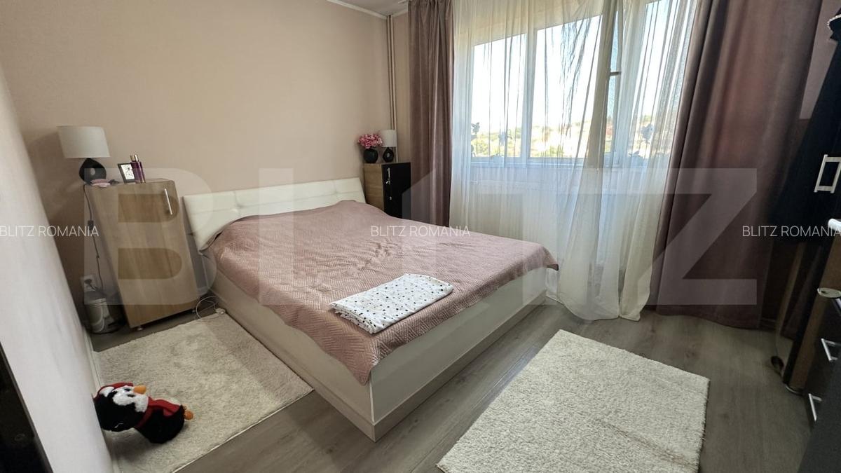 Apartament cu 3 camere, zona Rogerius - 1