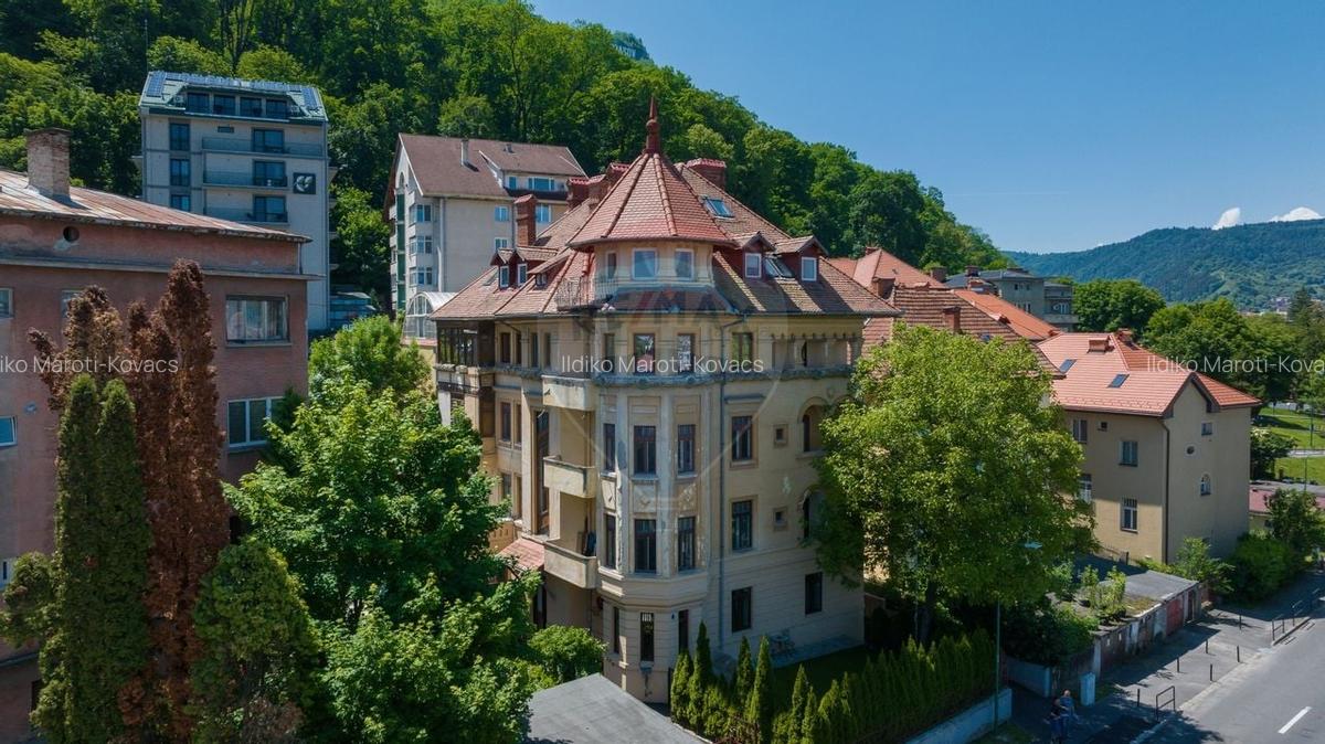 Apartament cu 5 camere decomandat, mobilat în Centrul Istoric - 1