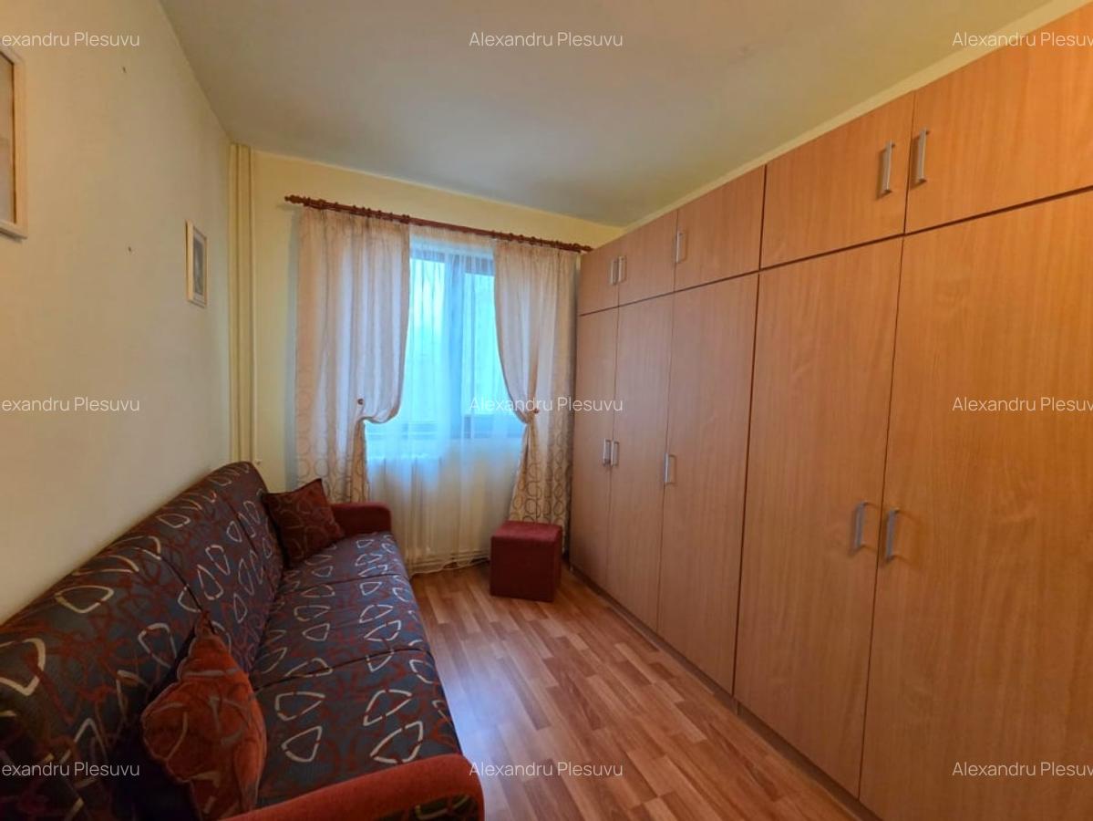 DE VANZARE-APARTAMENT 3 CAMERE-ALEXANDRU CEL BUN - 6