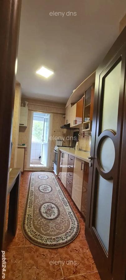 Ap. 2 cam. Parter cu balcon, strada Traian - 10