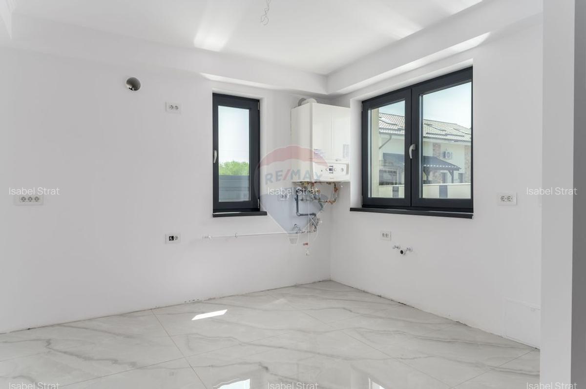 DE VANZARE Casa Individuala/duplex P+1+M Otopeni | 700m DN1 - 10