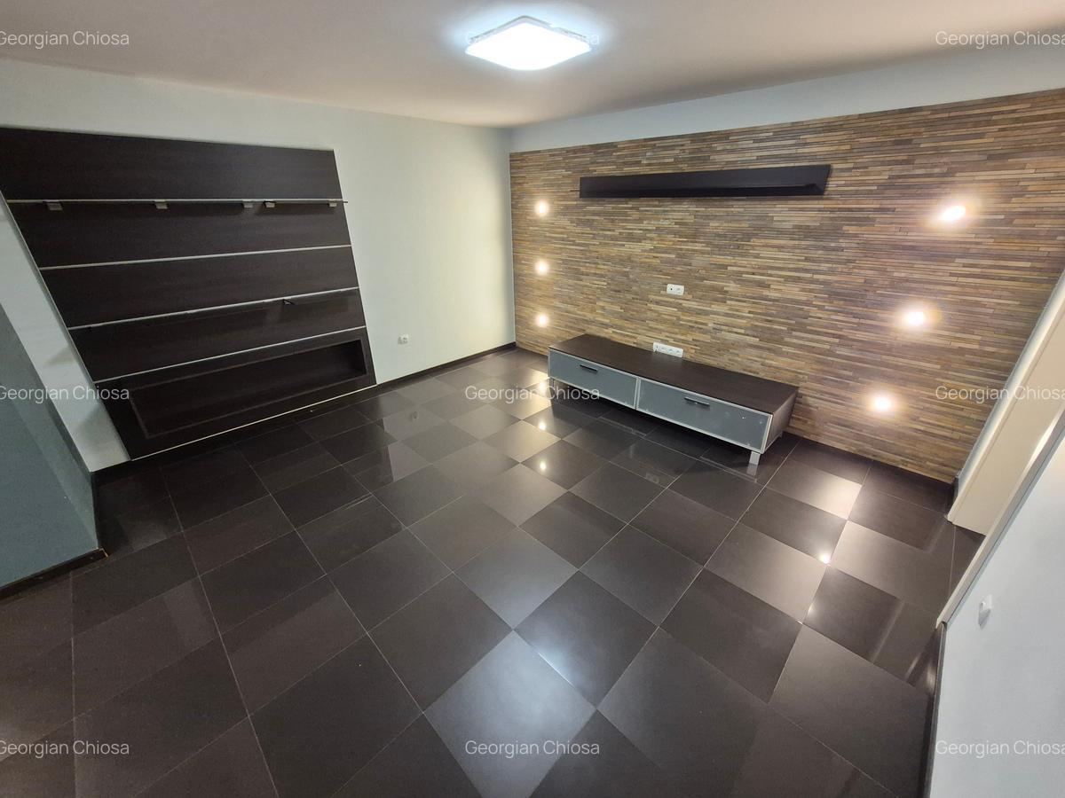 2 Cam-Aradului- 1 Min Iulius Town-68 MP--Balcon-Parter-Centrala--110.000 Euro ! - 8