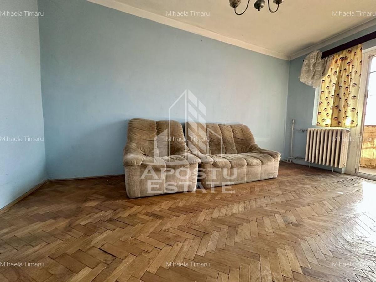 Apartament cu 3 camere decomandat în Dâmbovița - 1