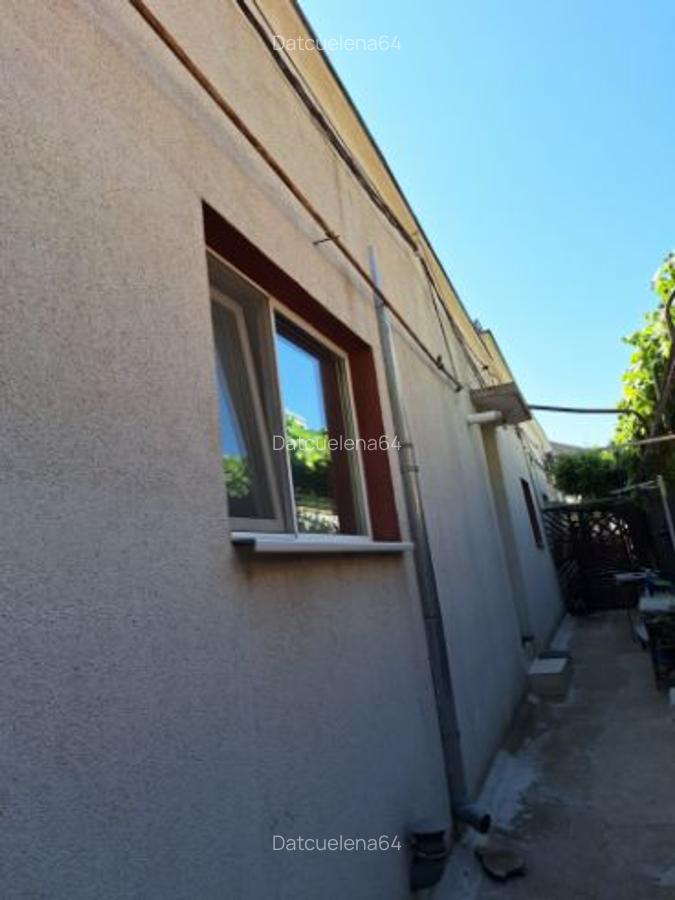 Casa de vânzare pe Cuza - 1