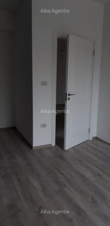 Apartament , bloc nou , zona  Cetate !!! - 5