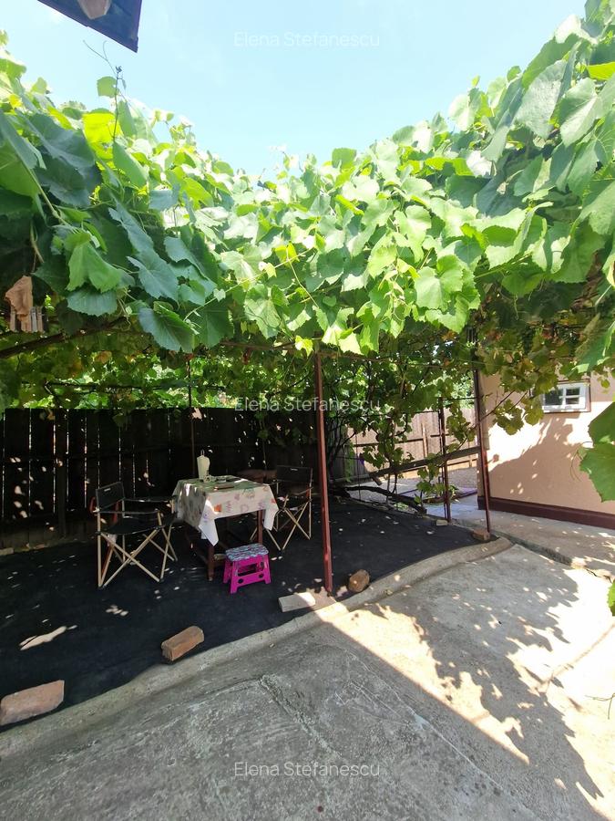 Branesti - Casa - singur curte - teren 720 mp - casa 97 mp - deschidere 13 mp - 13